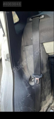 Fiat Linea emniyet kemerleri