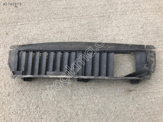 MERCEDES A SERİ W177 HIZLANDIRMA PERDESİ 1778850103