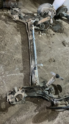 Citroen Berlingo arka dingil komple dolu orijinal hatasız