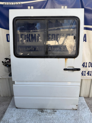 Mercedes Sprinter Sağ Sürgülü Kapı ORJİNAL