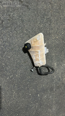 2010 RENAULT KANGOO 3 1.5 DİZEL ÖNDEN MARŞLI YEDEK SU BİDONU