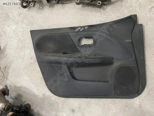 Nissan Note Modeli Sol Ön Kapı Döşemesi - Oto Çıkma Parçal