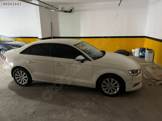 AUDİ A3 ( 2015 ) SAĞ ARKA KAPI ORJINAL ÇIKMA