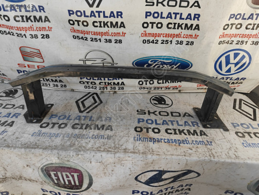 Renault Clio 4 ön tampon demiri