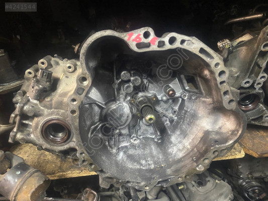 TOYOTA COROLLA 1.6 MANUEL ŞANZIMAN