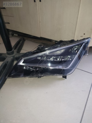 Seat Leon sol far ledli 2013-2016 orjinal çıkma parça
