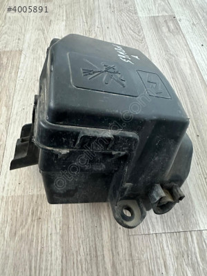 RENAULT SYMBOL SİGORTA KUTUSU 243809584R