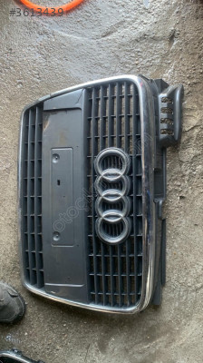 2005-2008 Audi A4 Modeli İçin Ön Panjur - 8E0853651