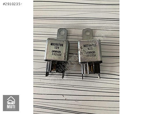 Mitsubishi Delica L300 2.5 4D56 sigorta rölesi omron MB399789