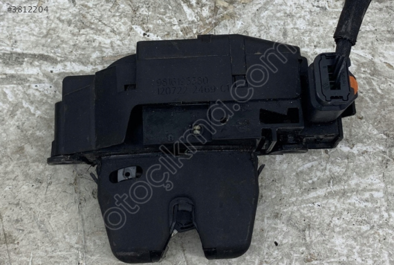 Opel Astra L Bagaj Kilidi