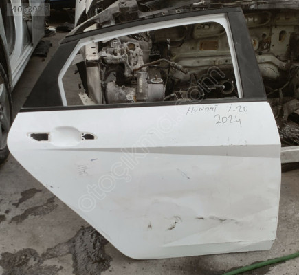 hyundai i20 sağ arka kapı