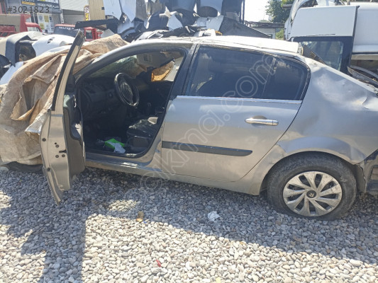 Renault Megane 2 Çıkma yedek parçaları