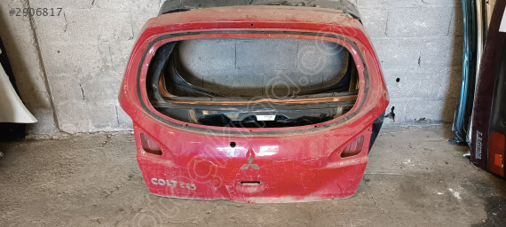 Mitsubishi Colt arka bagaj kapağı