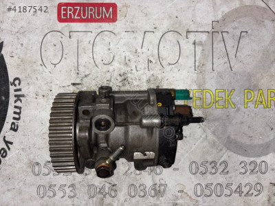 8200423059-A R9042A041A DACİA DUSTER LOGAN 1.5 DCI mazot pompası