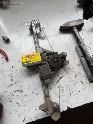 Vectra b sol arka cam motoru