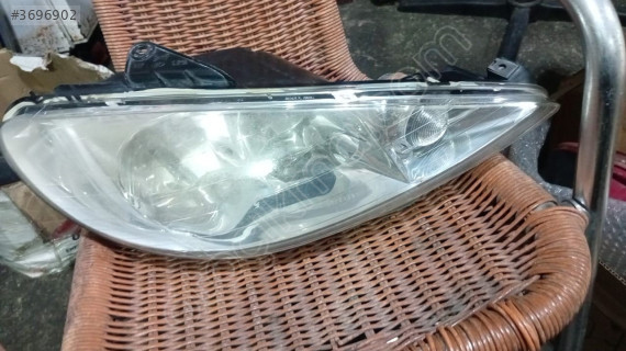 Peugeot 206 sağ ön far