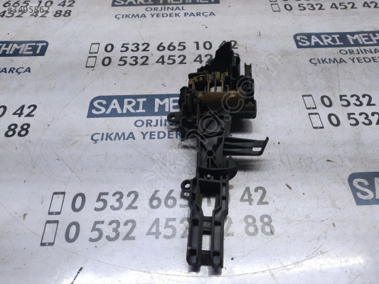 ÇIKMA BMW 1 SERİSİ 1.16 SOL ARKA DIŞ KAPI KOLU BRAKETİ