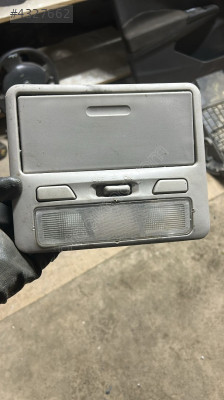 MITSUBISHI L 200 ÇIKMA ORJİNAL TAVAN LAMBASI YEDEK PARÇALARI