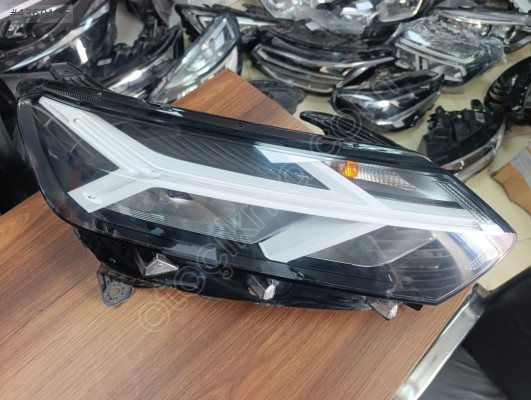 DACİA SANDERO SAĞ FAR LEDLİ ORJİNAL ÇIKMA