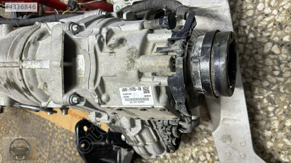 J8A2-7K780-AB RANGE ROVER VELAR ARAZİ ŞANZIMAN BURSA MG