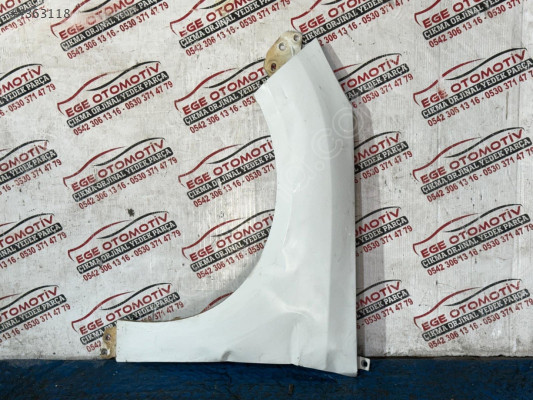 2012/2018 FORD FOCUS BEYAZ SOL ÖN ÇAMURLUK ORJINAL