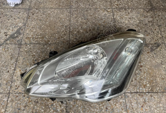 PEUGEOT BERLİNGO SOL FAR ORJİNAL EYUPCAN OTO'DA