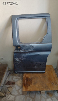 Citroen Berlingo 2001 2006 sol sürgülü kapı Temiz dkn