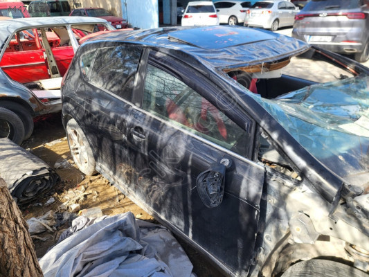 2009 Seat LEON SAĞ ÖN KAPI