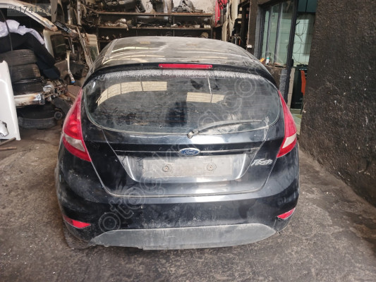 FORD FİESTA BAGAJ KAPAĞI ÇIKMA