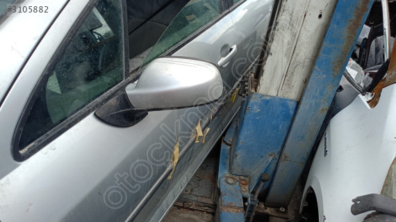 peugeot 407 sol ayna