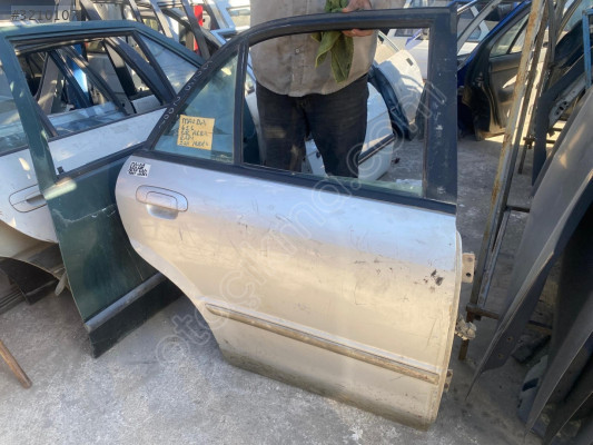 MAZDA 323 SAĞ ARKA KAPI 1998-2001 MODEL ORJİNAL ÇIKMA