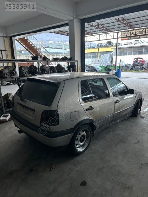 VW GOL MK3 SAĞ ARKA ÇAMURLUK KESME ORJİNAL