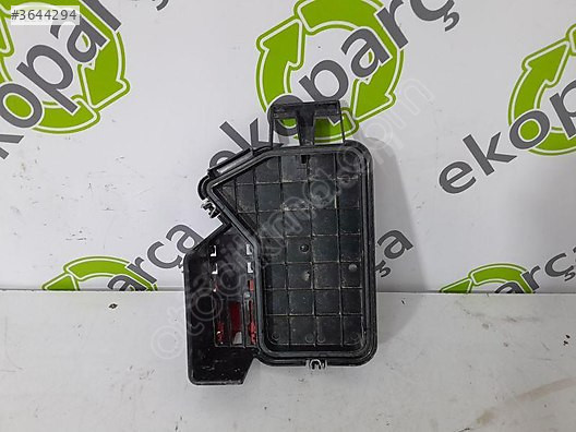 MERCEDES VİTO 2015 2020 W447 SİGORTA KUTUSU KAPAĞI A4475400082