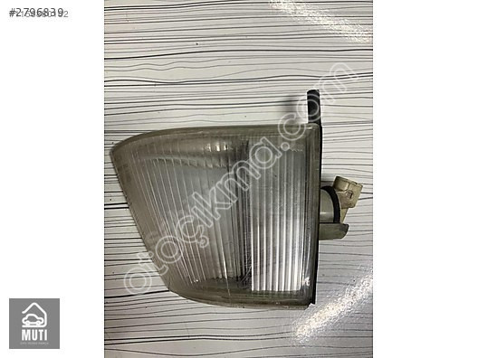 R21 SAĞ ÖN SİNYAL 7700792924. Renault berlina
