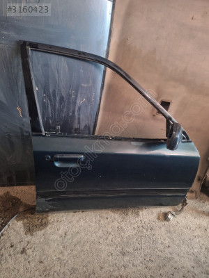 Mazda 323 Sağ Ön Kapı