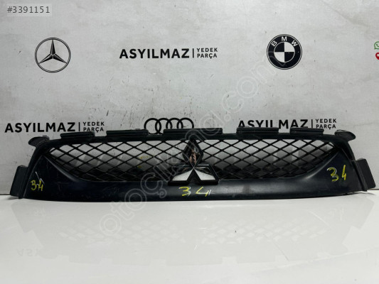 MİTSUBİSHİ OUTLANDER ÖN IZGARASI