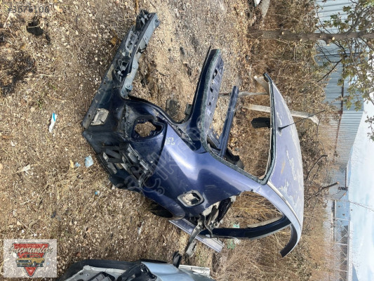 RENAULT MEGANE 2 SAĞ ARKA ÇAMURLUK