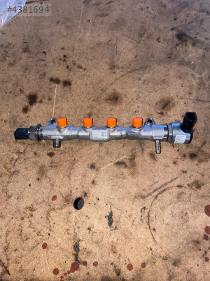 GOLF 7 1.6 TDİ ENJEKTÖR KÜTÜĞÜ 04L130089F