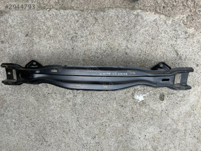 BMW 3 SERİ F30 ARKA TAMPON DEMİRİ 51127256927