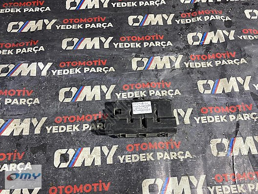 MERCEDES BENZ CLA A C SERİSİ A2465410305 AKÜ TUTUCU OMY OTO'