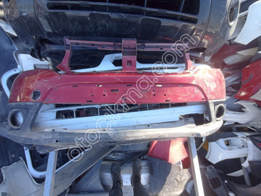 Dacia sandero ön tampon Orj çıkma