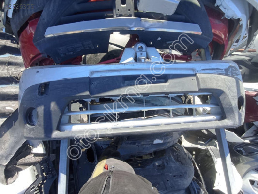 Dacia sandero ön tampon Orj çıkma