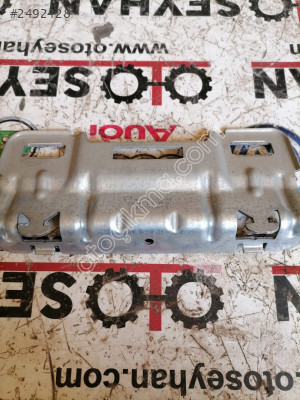 3G0858679 Passat b8 tavan tutamagı braketi