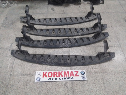 VOLKSWAGEN GOLF 8 ÖN TAMPON BRAKETI