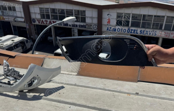 RENAULT MEGAN 4 SAĞ SOL SİS FARI ÇERÇEVESİ ORJINAL