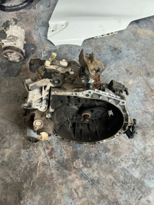 PEUGEOT 208 DIZEL SANZIMAN MERT OTO