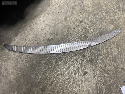 OPEL İNSİGNİA STATİON WAGON ARKA TAMPON ÜST NİKELAJI 903400522