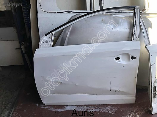 Toyota auris sol ön kapı çıkma ORJİNAL