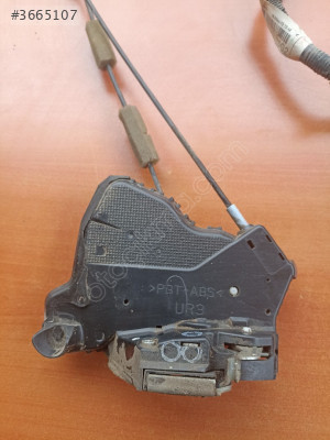 Honda Civic Fb7 Sağ Ön Kapı Kilidi