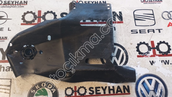 5Q0501559G Skoda Octavia 2021 arka dingil koruma kapağı sağ